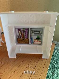 Barbie Dream House 2018 Replacement Part Fireplace & Bookshelf