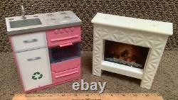 Barbie Dream House 2018 Replacement Part Lot KITCHEN STOVE (works) & FIREPLACE