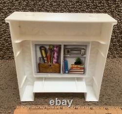 Barbie Dream House 2018 Replacement Part Lot KITCHEN STOVE (works) & FIREPLACE