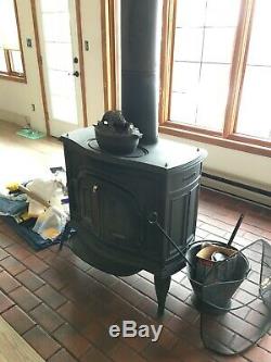 Vermont Castings Defiant wood stove